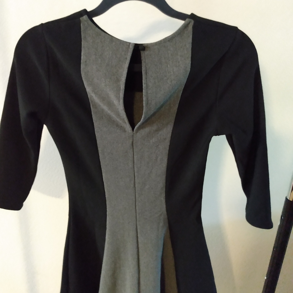 Dress - Picture 4 of 5